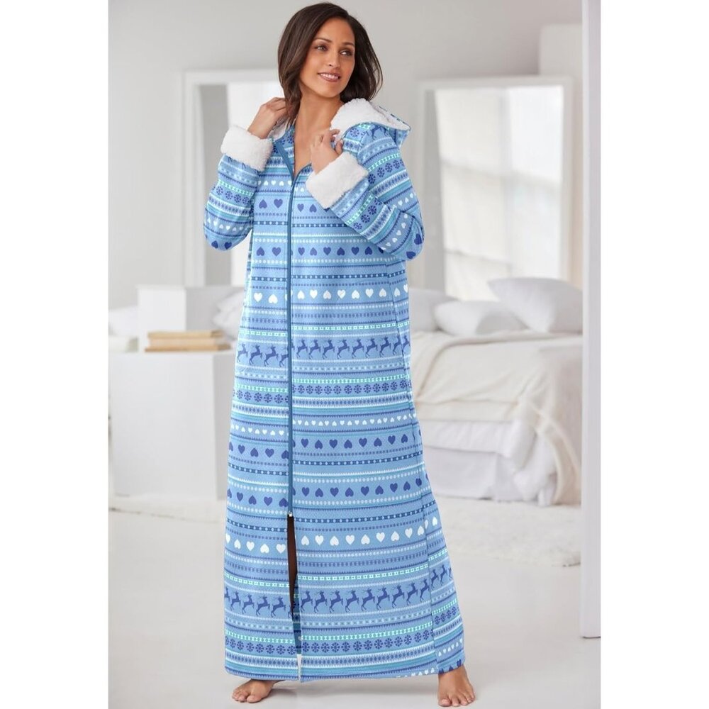 Dreams & Co. Plus Size Sherpa Lined Long Hooded Christmas Pattern Winter Robe 2X
